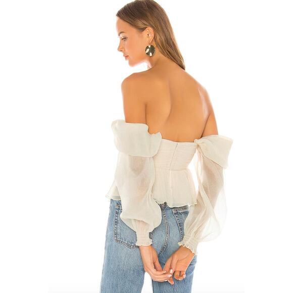 House of Harlow 1960 x REVOLVE Burna Blouse Cream Small Off-Shoulder Top - Picture 3 of 9
